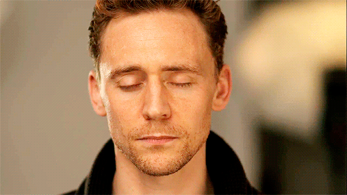 Tom Hiddleston.gif