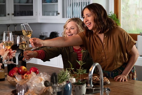 AmyPoehlerMayaRudolphWineCountry.jpg