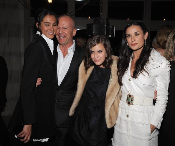 Ssvbxlomvhtkym Images, Photos, Reviews