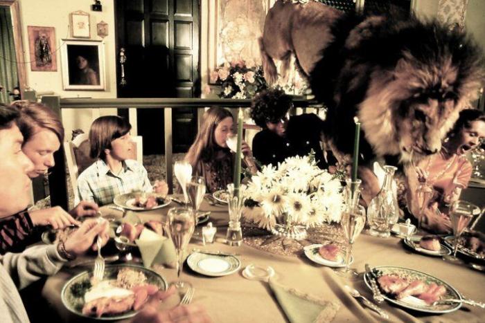 Roar-Tippi-Hedren.jpeg