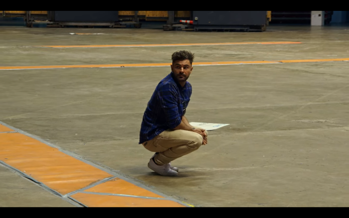 dte-zac-efron-outfit24.png