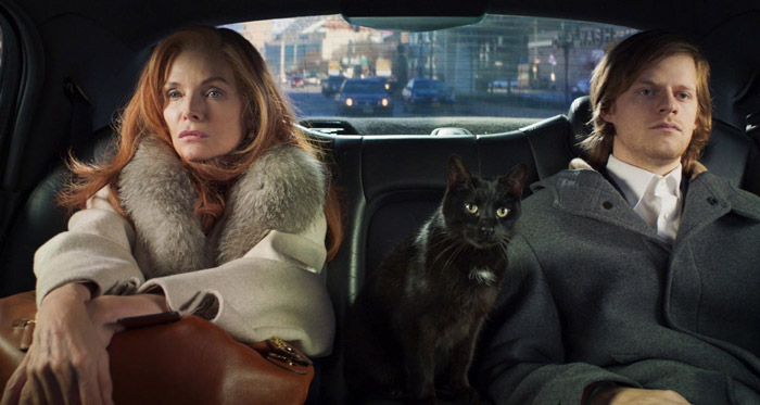 FRENCH-EXIT-Michelle-Pfeiffer-Lucas-Hedges.jpg