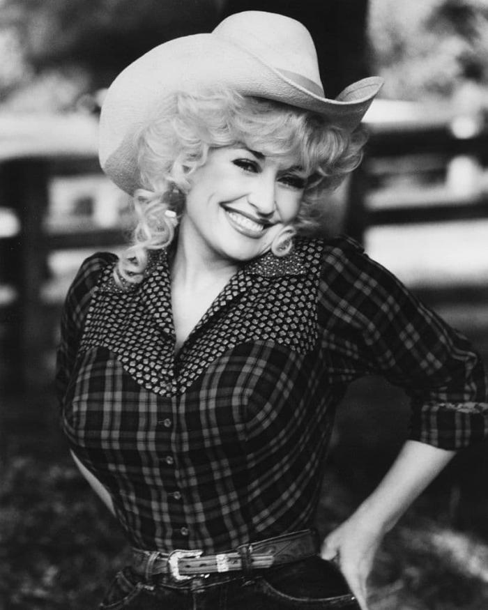 Dolly Parton 7.jpg