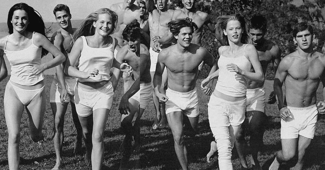 Abercrombie Crew B&W.png