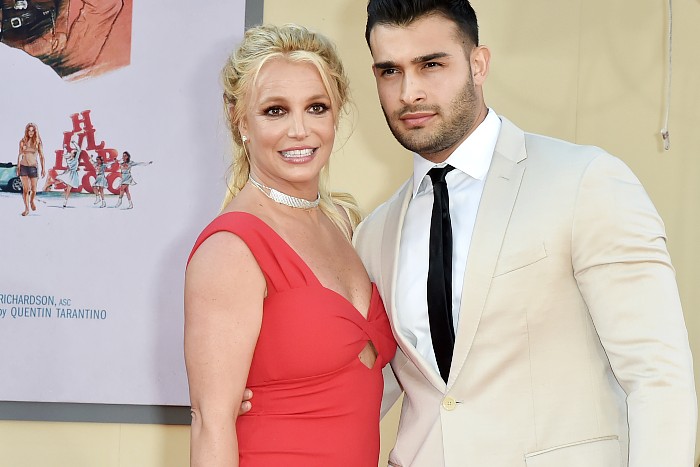 britney-spears-slapped-security.jpeg