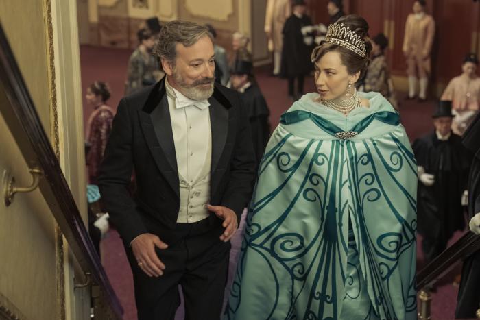 Gilded Age Bertha Russell Carrie Coon 2.jpg