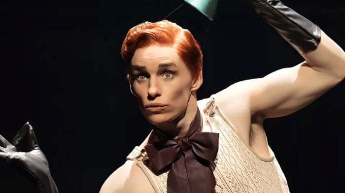 Eddie Redmayne Cabaret.png