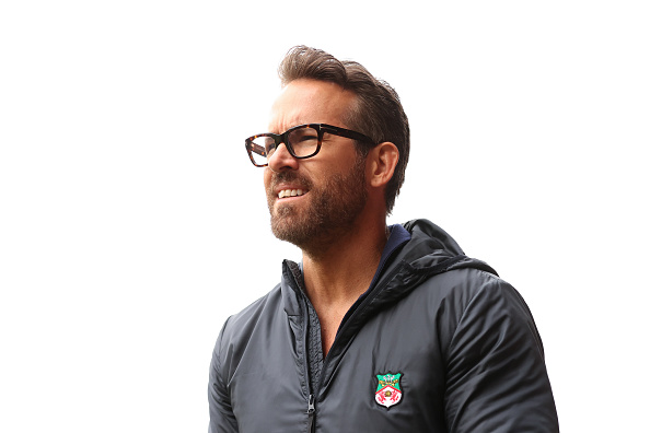 ryan-reynolds-kelce-unfollow.jpg