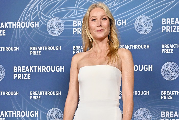 gwyneth-paltrow-candles-punk-rock.jpg