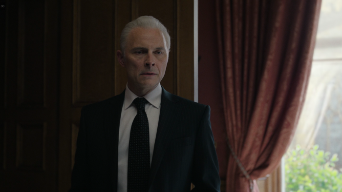 VS--Netflix-DeptQE9Episode9-61'47