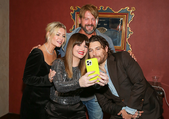 happy-endings-reunion.jpg