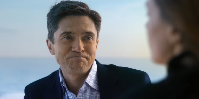 topher-grace-as-grady-in-the-waterfront.png