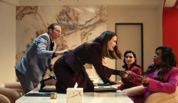 All's Fair Hulu Sarah Paulson Kim Kardashian Niecy Nash Betts.jpg