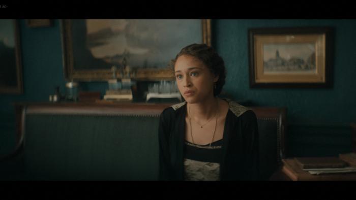 VS--Netflix-AgathaChristiesSevenDialsE2BattleCommences-23'15