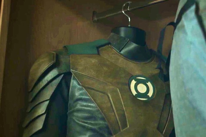 lanterns-hal-jordan-suit.jpg