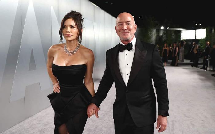 We Will Never Like You, Lauren Sanchez Bezos