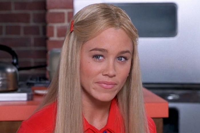 A Very Brady Sequel Reminded Us of the Retro Sitcom Movie Boom of the 1990s