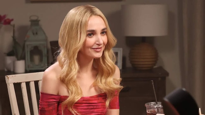 Stop Trying to Make Chloe Fineman's 'SNL' Exit Messy, Page 6